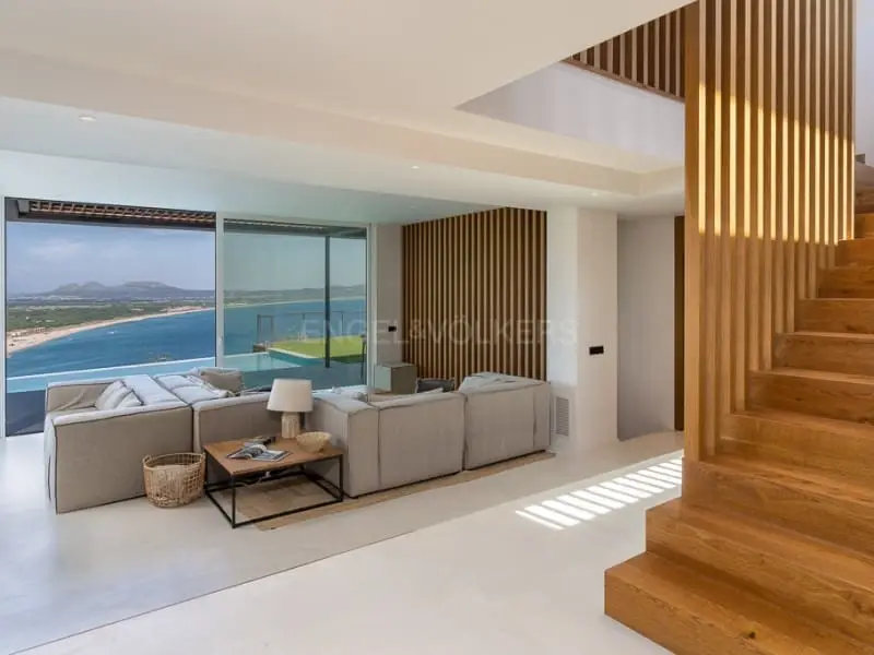 Chalet de Lujo en Begur con Vistas Panorámicas al Mar