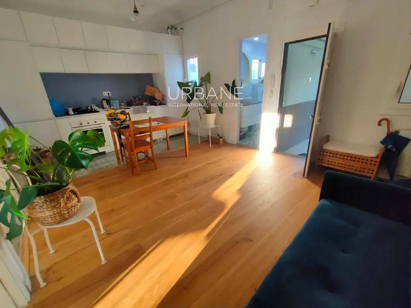 Atico amueblado en El Raval 2 habitaciones Balcones privados