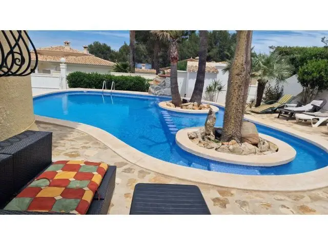 Chalet Familiar en Denia con Piscina Jacuzzi y Barbacoa