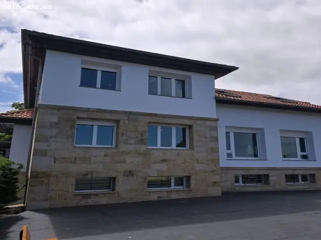 Casa con Parcela y Vistas al Mar en La Revilla
