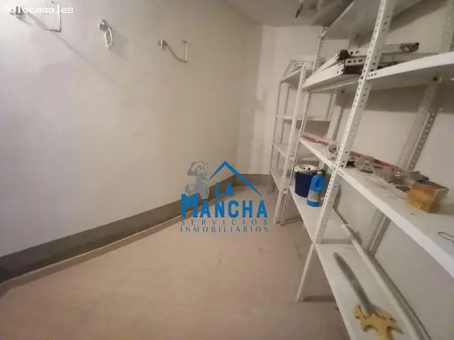 Venta Cochera y Trastero Barrio Industria