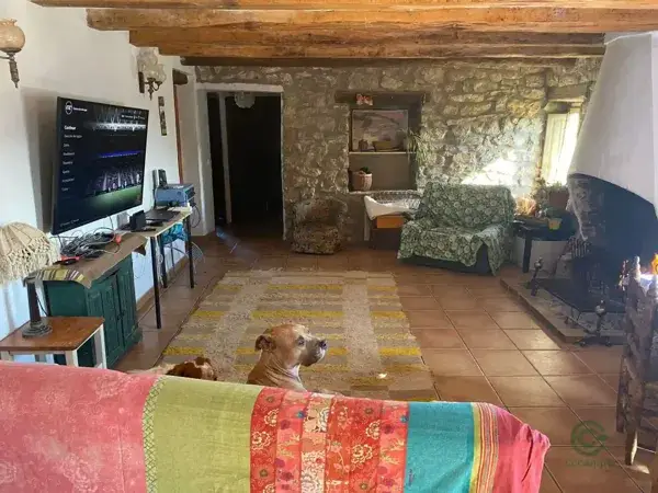 Masia reformada con 1ha de terreno en Lleida