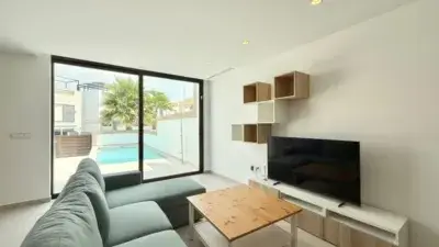 Chalet en Benijofar con Piscina Privada Amueblado