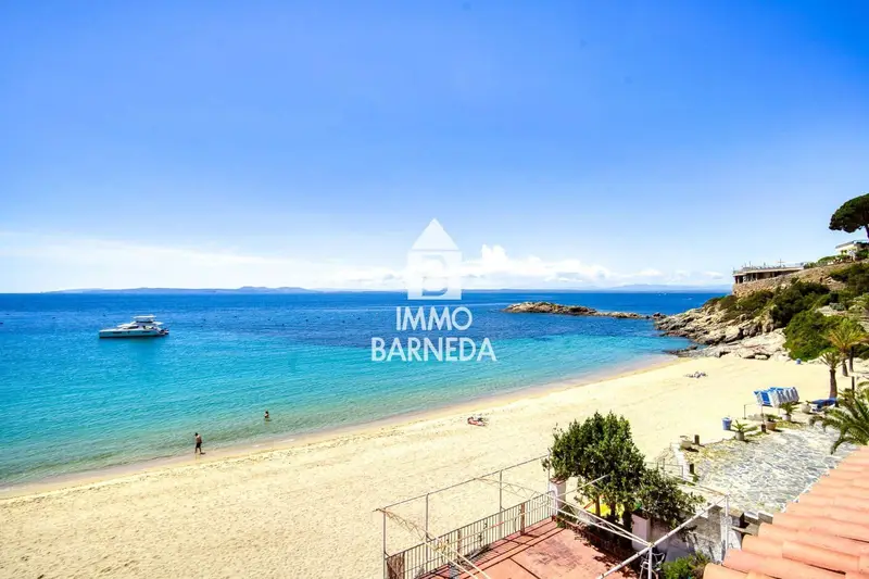 Apartamento en Roses con vistas al mar y licencia turística