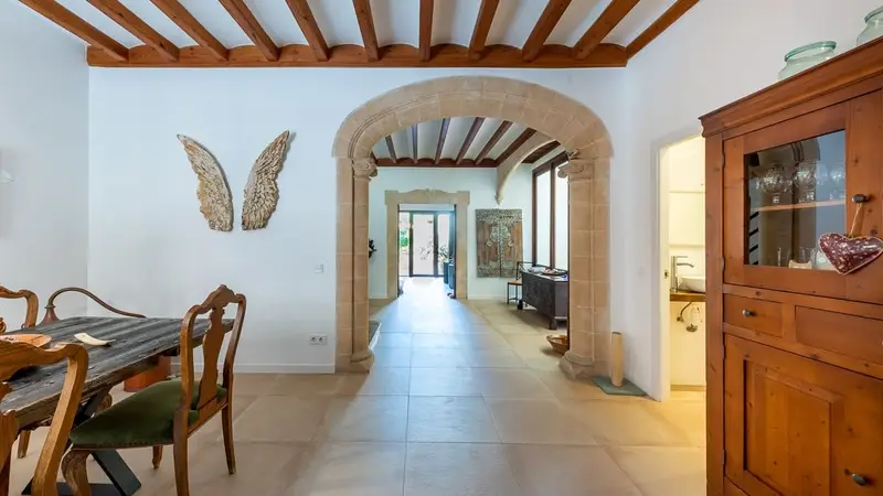 Casa en venta en Llucmajor 4 habitaciones 5 banos piscina