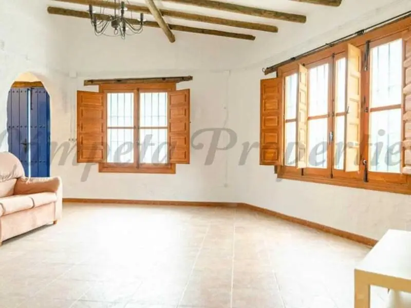 Finca Rústica con Piscina cerca de Cómpeta y Frigiliana