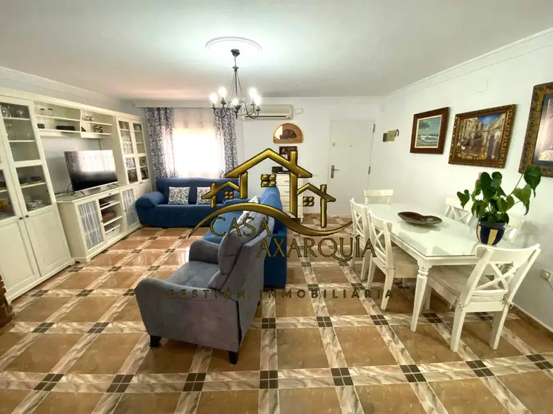 Casa en Benajarafe con Piscina cerca de la Playa