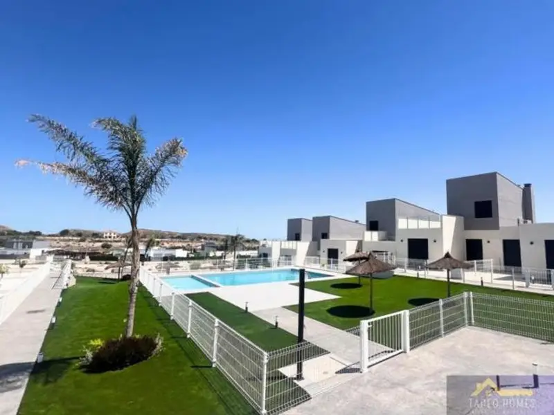 venta Chalet en Centro Este, Murcia (49215001408.103800)- Globaliza