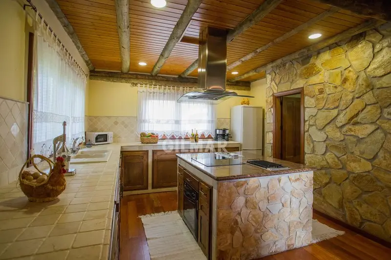Alquiler Villa de Lujo Balinesa en Málaga para Familias