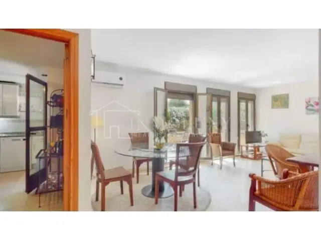 Planta Baja en Portixol con Terraza y Piscina