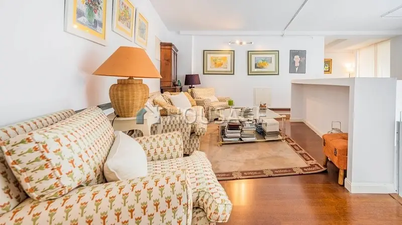 Loft Dúplex en Madrid con Garaje y Excelente Ubicación