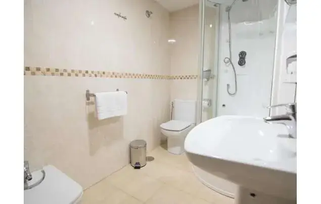 Apartamento 2 Dormitorios Amueblado Granada Centro Sagrario