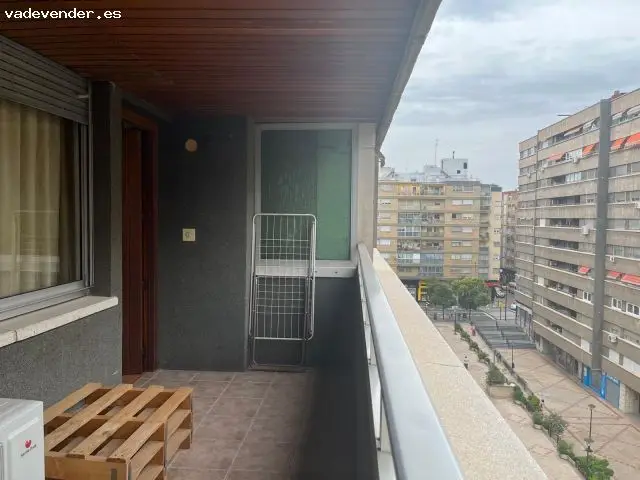 Apartamento Parque Roma Zaragoza Solteros Parejas Amueblado Terraza