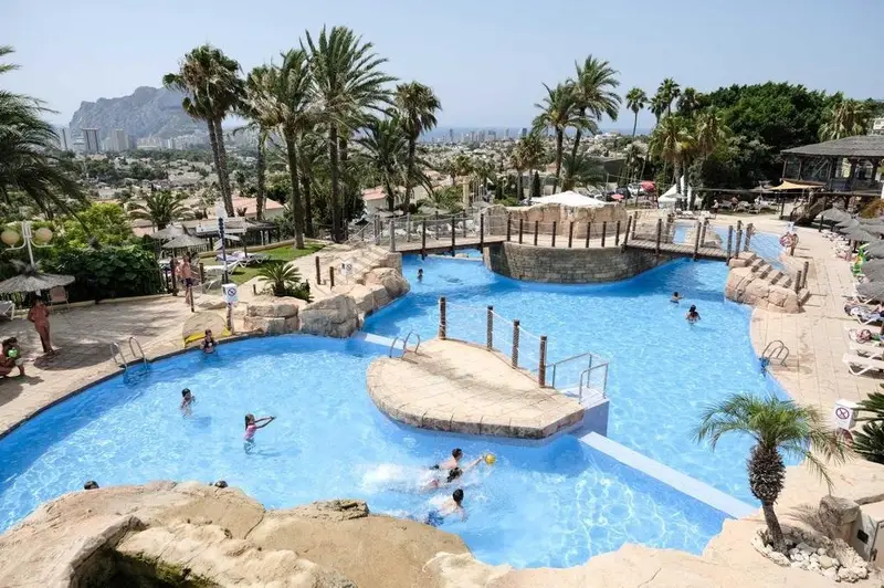 Bungalow en Calpe con Piscina y Parking