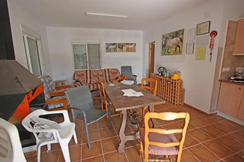 Finca con instalaciones ecuestres en Orba