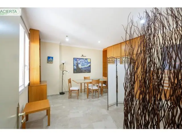 Estudio en Venta en Granada Apartahotel el Serrallo