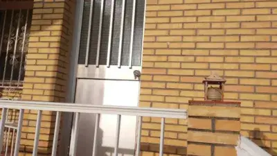 Chalet en Venta en Urbanizacion Los Zarzalejos Gerena