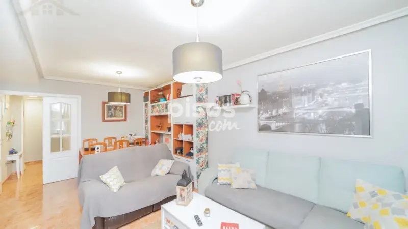 Dúplex en Venta: 3 Dormitorios, Garaje Doble y Terraza