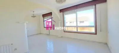 Casa en Alquiler Bueu 4 Dormitorios 2 Baños Garaje Amplio Terreno