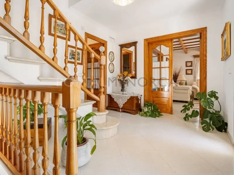 Chalet en venta en Son Oleo con piscina y garaje
