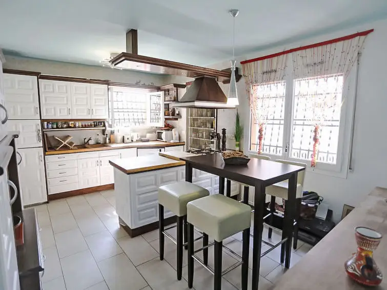 Casa Villa 3 Dormitorios Alquiler Cambrils Espa	

