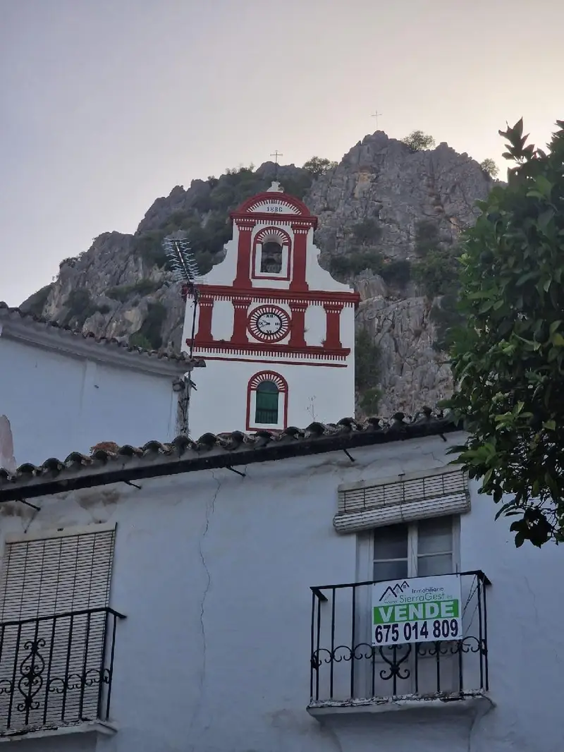 Venta Casa Centro Ubrique 363m2 Plaza Ayuntamiento