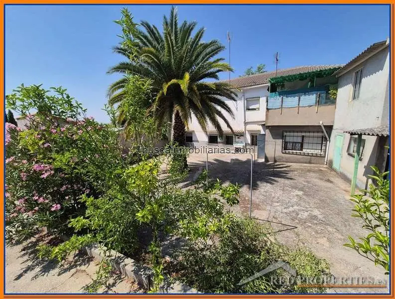 Casa en Camarena con 2 Viviendas Independientes y Financiaci
ón 100%