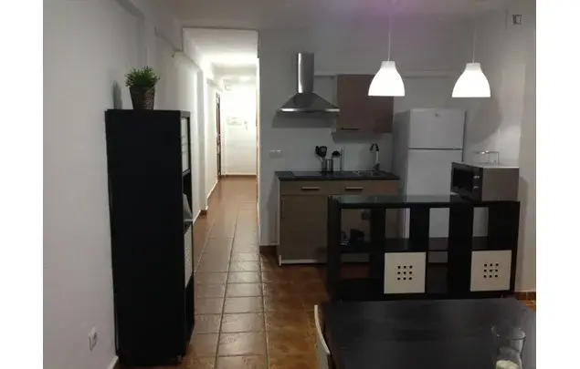 Alquiler Apartamento 4 Dormitorios Lucena 3-24 Meses