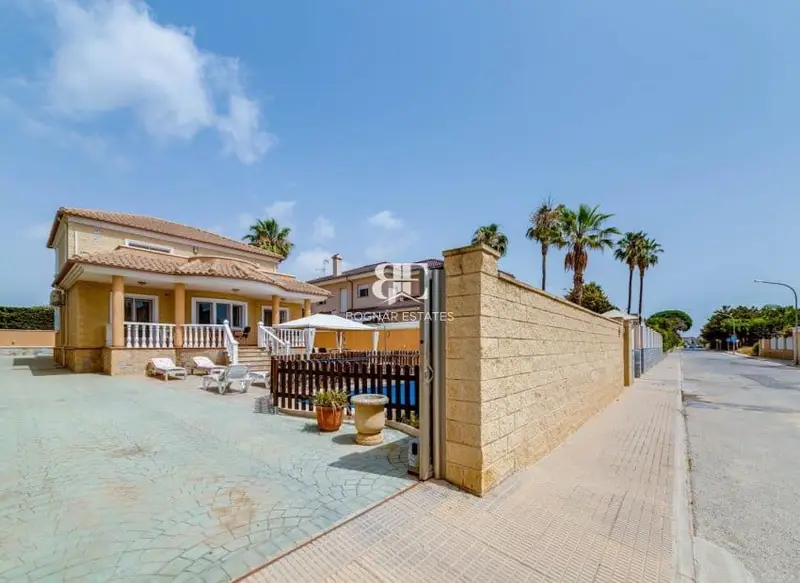 Villa de Lujo en San Javier Murcia