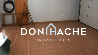 Chalet adosado en venta en Nueva Ciudad