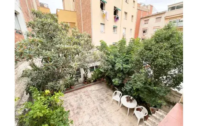 Rent 1 bedroom apartment of 55 m² in Barcelona