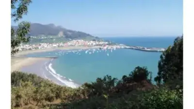 Piso en Venta en Cariño Cerca de la Playa