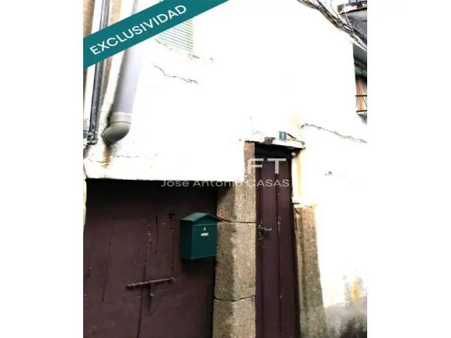 Casa en Gata 138m2 Tres Plantas Lista para Entrar a Vivir