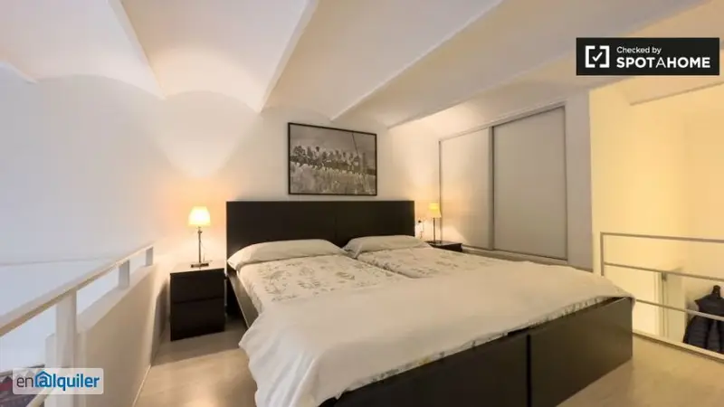 Estudio en Poblenou con Wifi y Aire Acondicionado - Se Permite Fumar