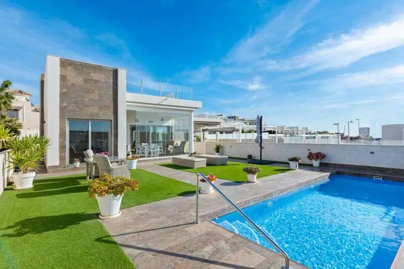 Villa de Lujo 3 Dormitorios Villamartin