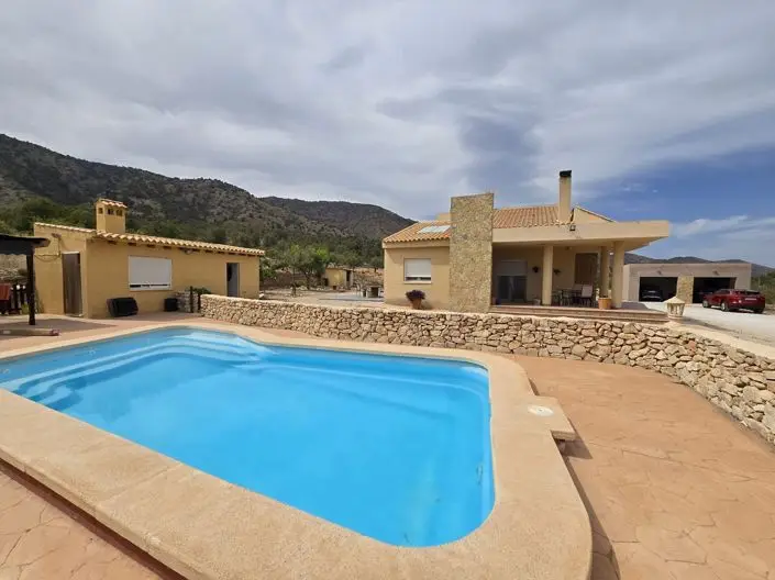 Villa Moderna 4 Dormitorios Salinas