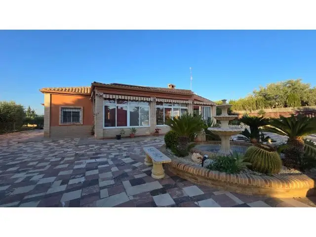 Chalet con Piscina cerca de Elche