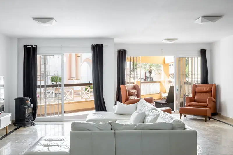 Apartamento 4 Dormitorios Marbella Planta Baja Jardin Privado