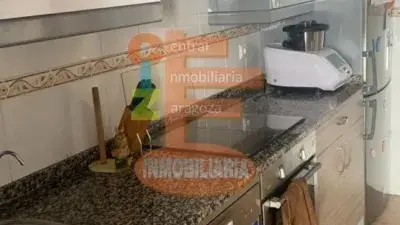 Dúplex en venta en La Muela Zaragoza con garaje y trastero
