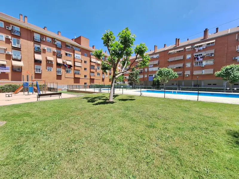 Venta Piso con Piscina en Fuenlabrada 3 Dormitorios