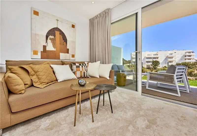 Apartamento en Cala d Or planta baja con jardin y piscina