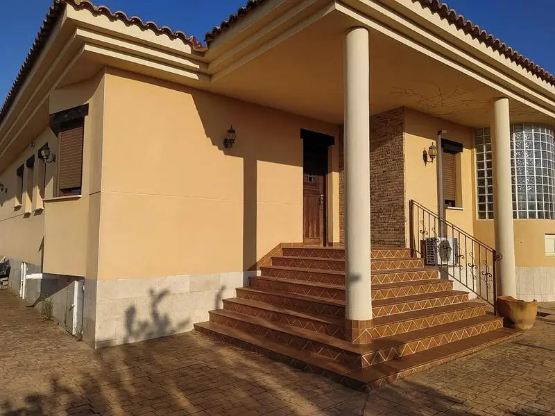 Villa en Venta Yecla Murcia 2 Dormitorios Jacuzzi