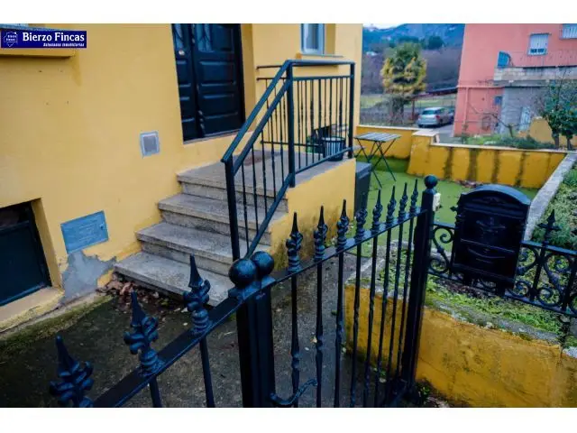 Casa en Toral de los Vados con terreno