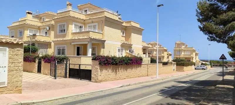 Adosado 4 Dormitorios Punta Prima Vistas al Mar Solarium Piscina