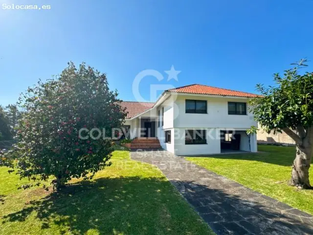 Casa en Mera cerca de la playa 4 habitaciones Jardin 760m2
