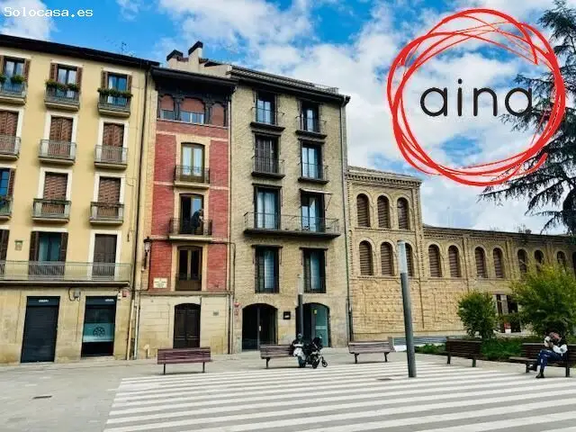 Local Estudio en Casco Viejo Ideal para Autónomos y Creativos