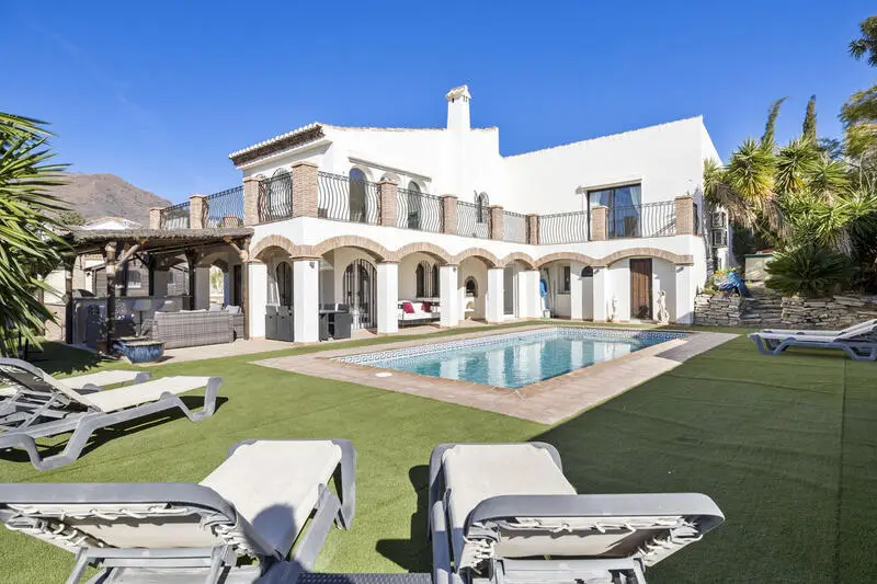 Villa 4 Dormitorios Valle Romano Malaga