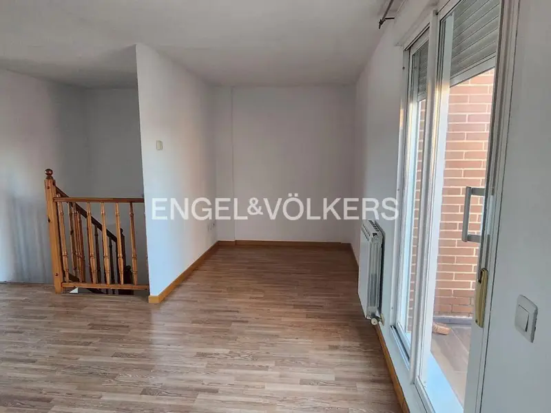 Chalet en Alquiler Alcalá de Henares 3 Dormitorios 3 Baños