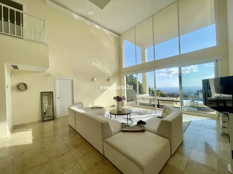 Casa Villa de Lujo 3 Dormitorios Sierra Blanca Vistas Gibraltar