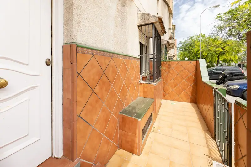 Casa adosada en venta en Granada 4 dormitorios 2 baños